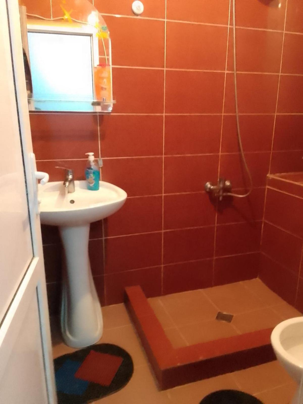 אושגולי Guesthouse Luka מראה חיצוני תמונה