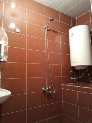אושגולי Guesthouse Luka מראה חיצוני תמונה